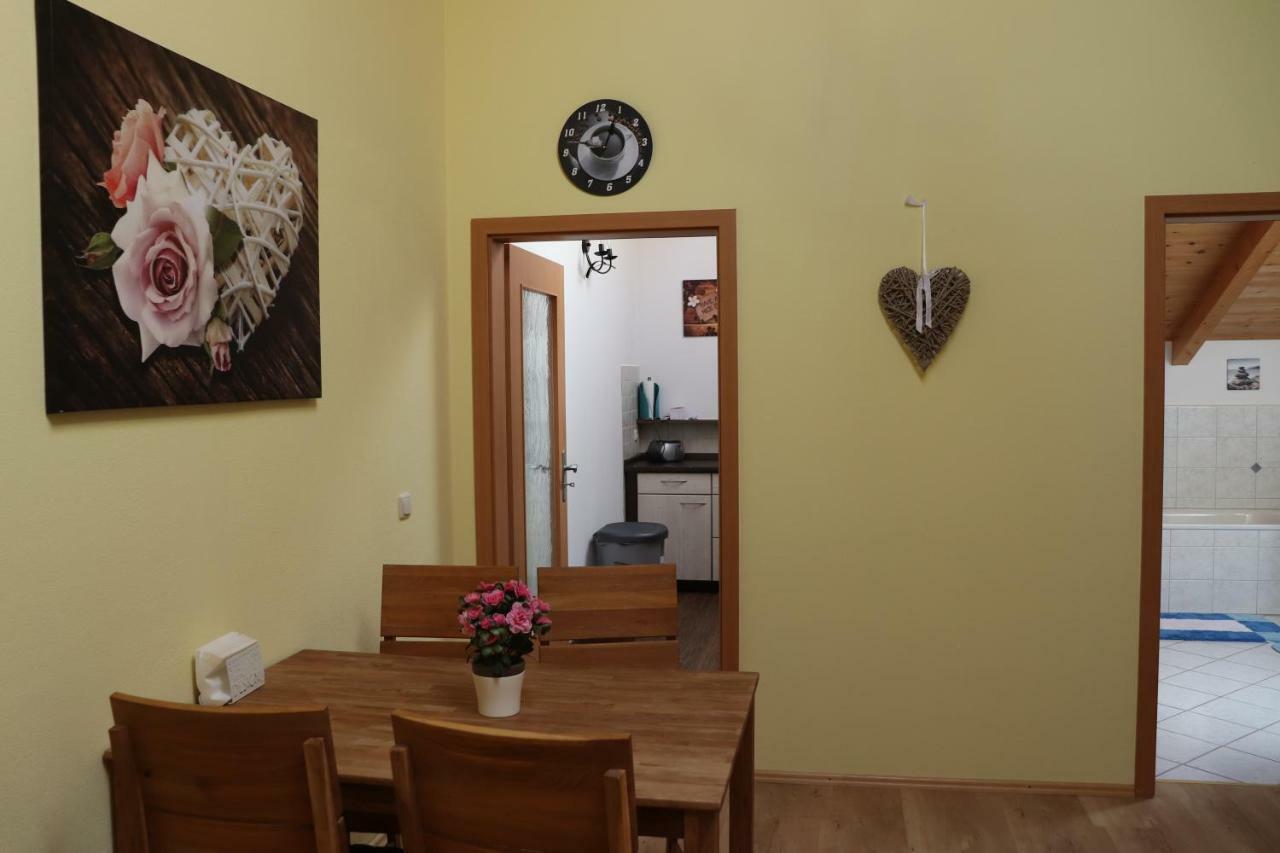 Ferienwohnung Pferdehof Pankratz Iffeldorf Exterior foto