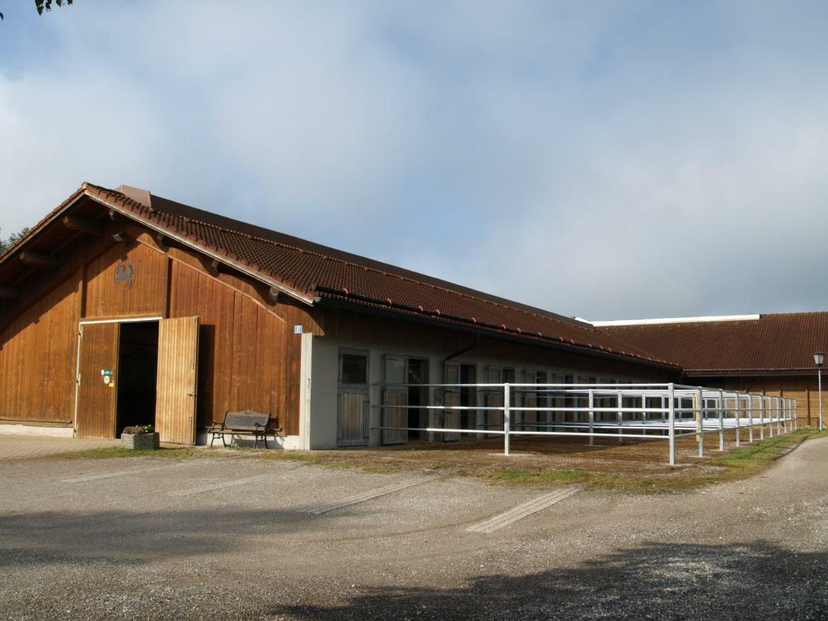 Ferienwohnung Pferdehof Pankratz Iffeldorf Exterior foto